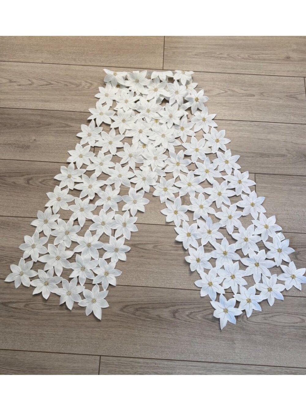 Floral Lace Table Runner Cottagecore Vintage Nature-Inspired Cutwork White Gold
